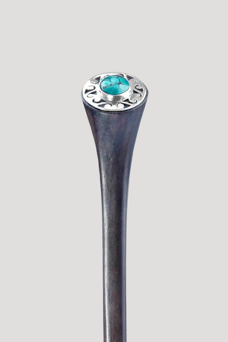 Palo para el pelo con turquesa y plata Palo para el pelo con turquesa y plata. ¡Equilibrio y armonía en tus peinados!