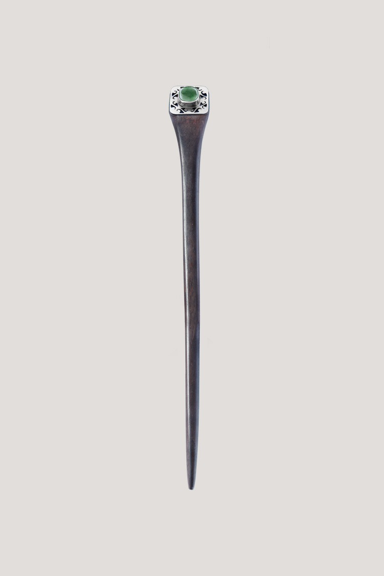 Palo para el pelo con ópalo y plata Palo para el pelo con ópalo y plata. ¡Equilibrio y armonía en tus peinados!